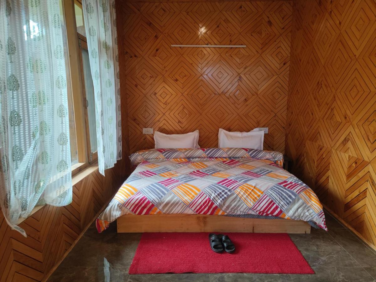 Freebird Nest 2 Stays & Cafe Jibhi Екстер'єр фото
